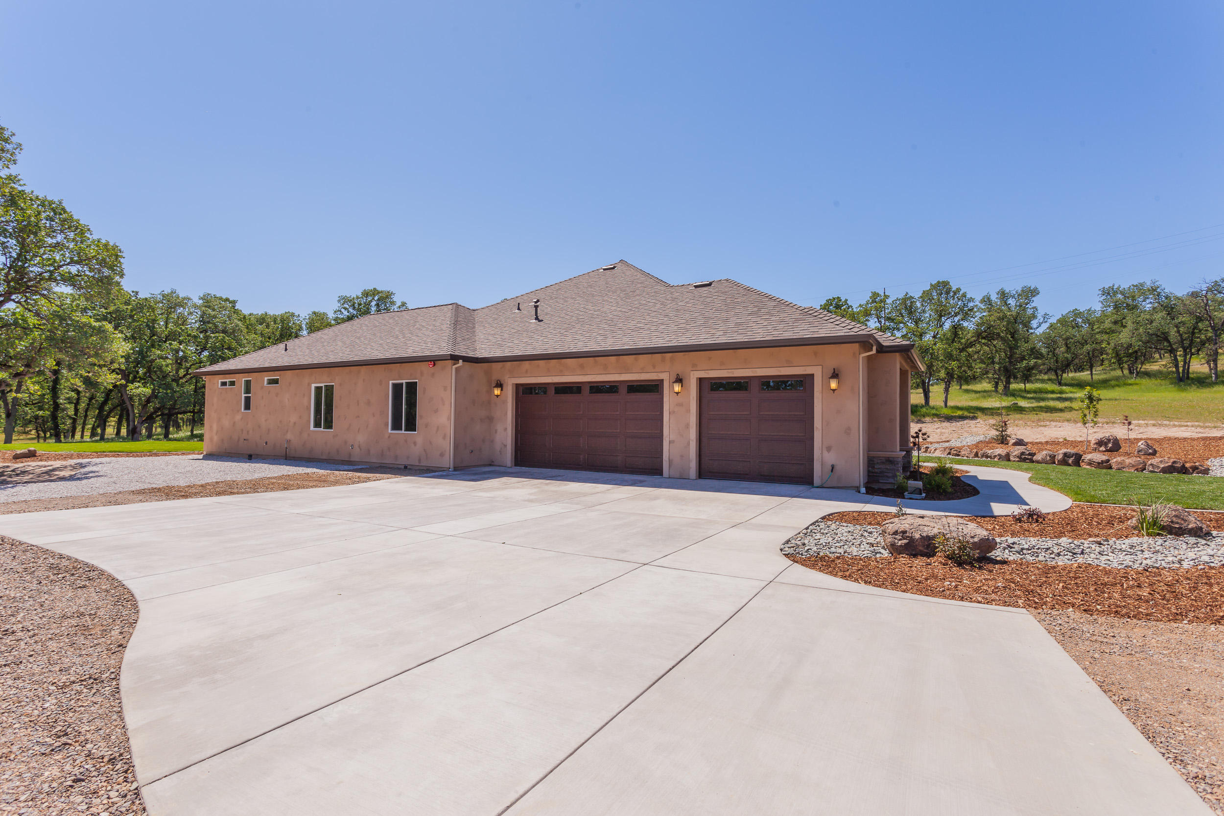 9049 Silver Bridge Road Palo Cedro, CA 96073 - Photo 10 of 28 9049SilverBridgeRoad-MLS-12