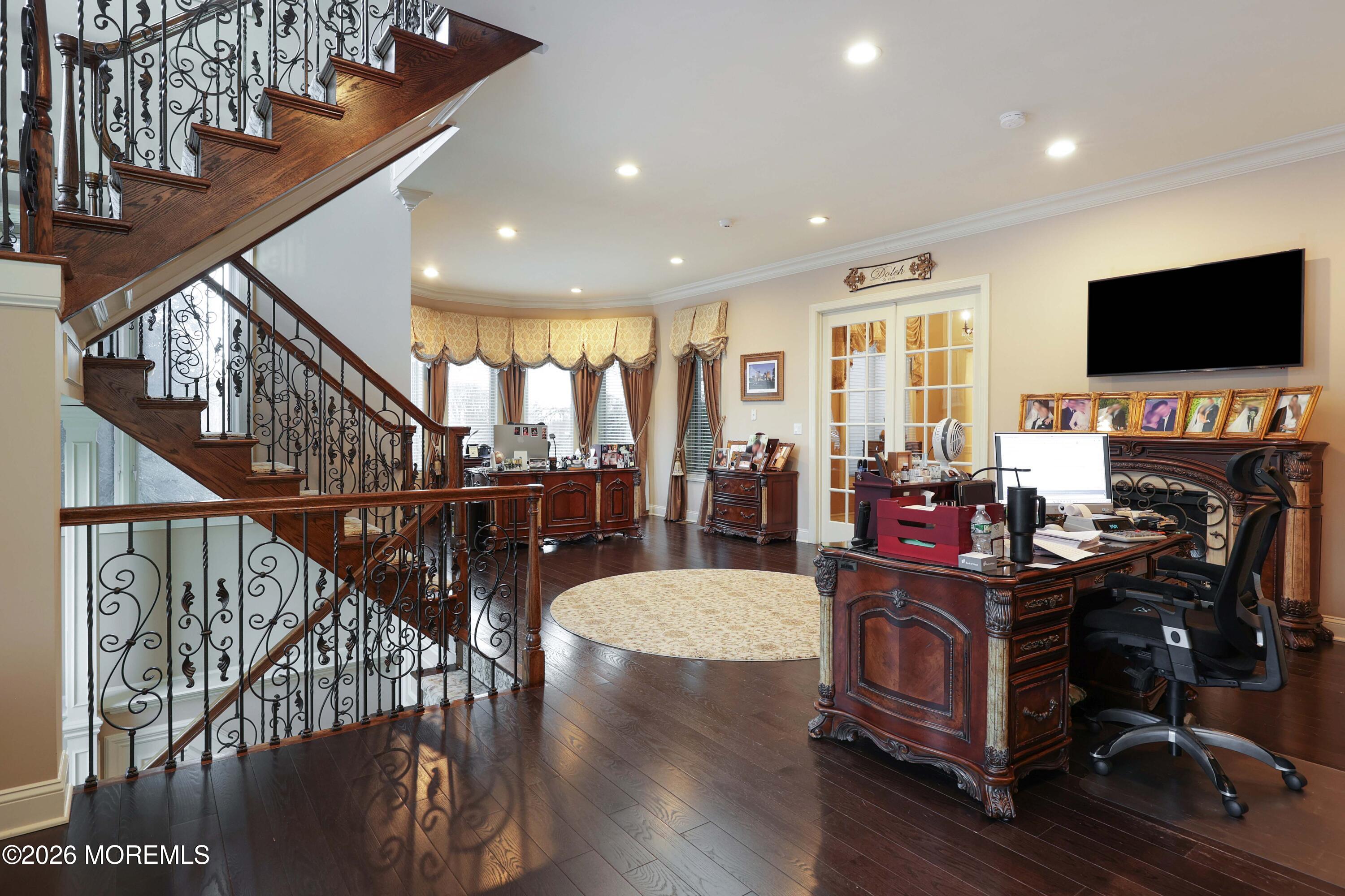 19 Embry Farm Road Marlboro, NJ 07746 - Photo 38 of 104 758A6119