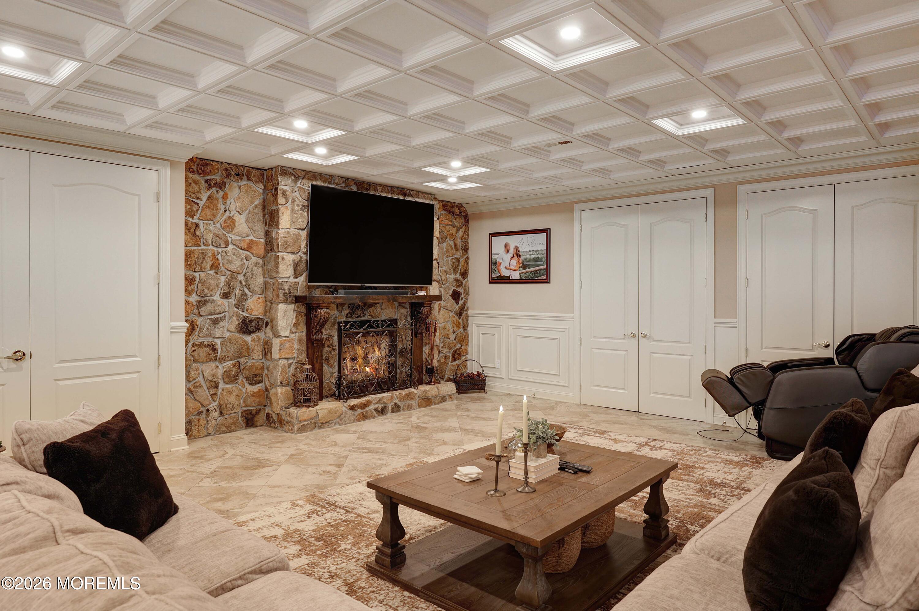 19 Embry Farm Road Marlboro, NJ 07746 - Photo 78 of 104 758A6173