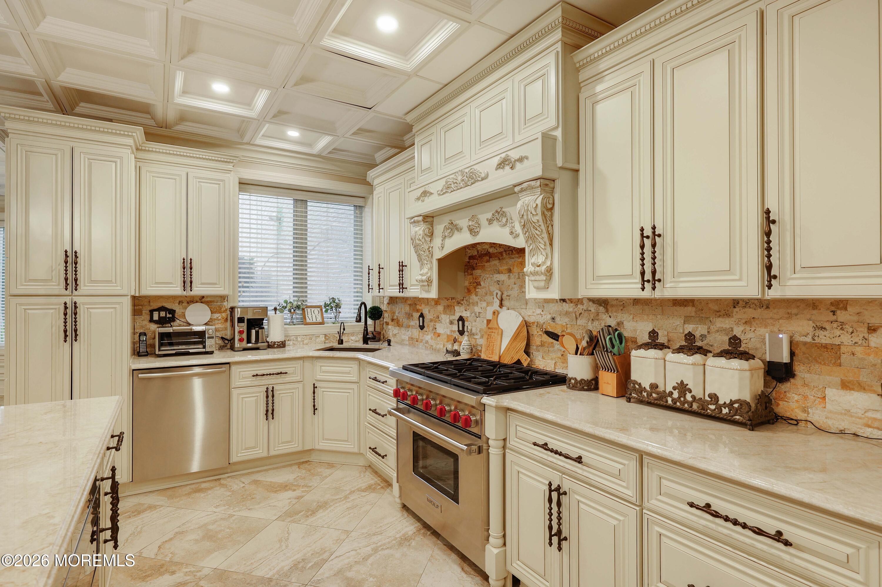 19 Embry Farm Road Marlboro, NJ 07746 - Photo 82 of 104 758A6163_