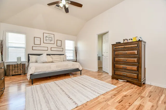 $2,300 | 15462 Signal Ridge Way, Cypress, TX 77429