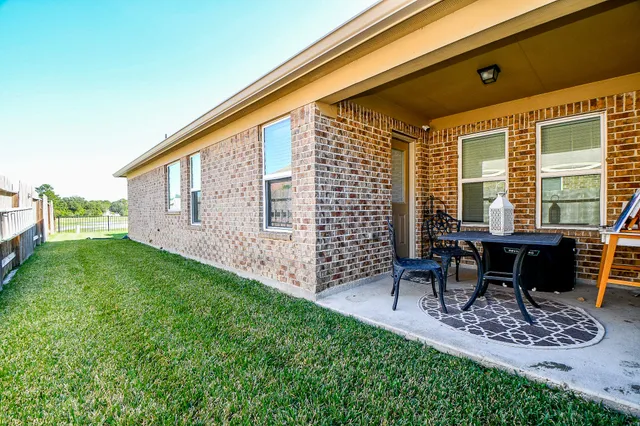 $2,300 | 15462 Signal Ridge Way, Cypress, TX 77429