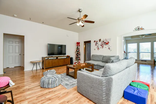 $2,300 | 15462 Signal Ridge Way, Cypress, TX 77429