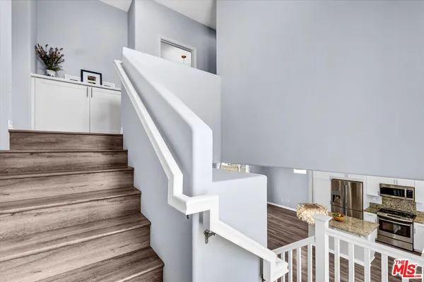 a view of entryway and hall