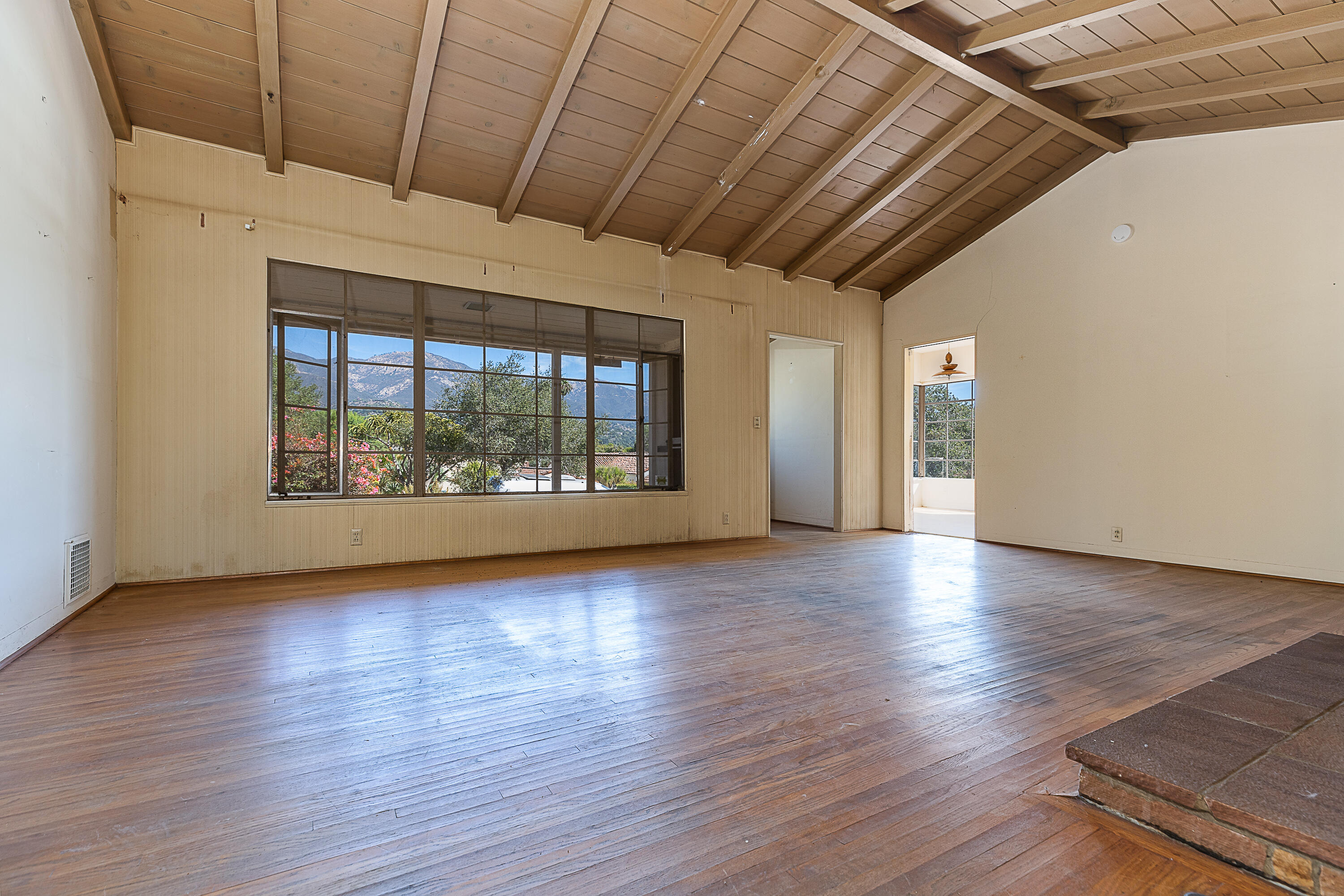 2937 Hermosa Road Santa Barbara, CA 93105 - Photo 5 of 20 2937-Hermosa-Road-05
