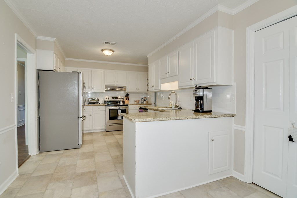 4753 Maple Spring Court Martinez, GA 30907 - Photo 10 of 31 Gallery Image 10