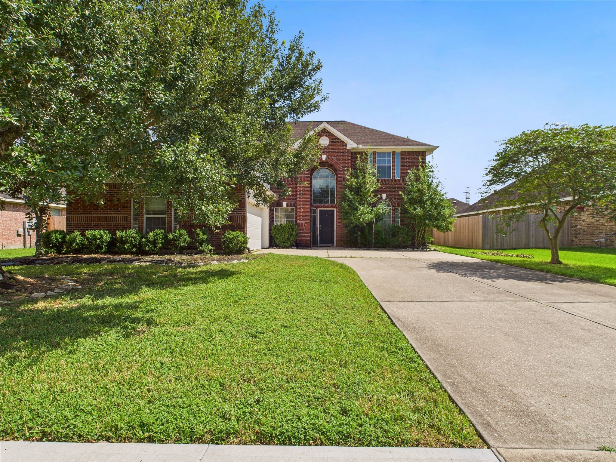 1484 Allison Street Alvin, TX 77511 - Photo 1 of 38