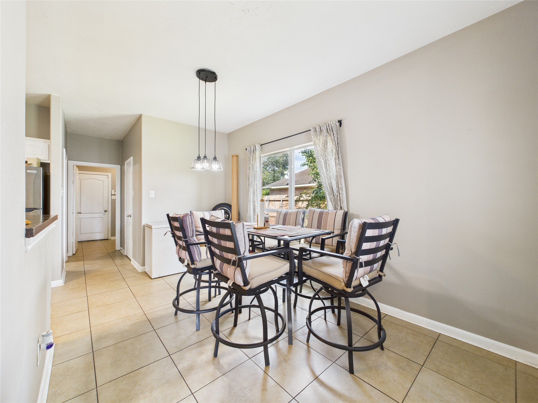 1484 Allison Street Alvin, TX 77511 - Photo 16 of 38