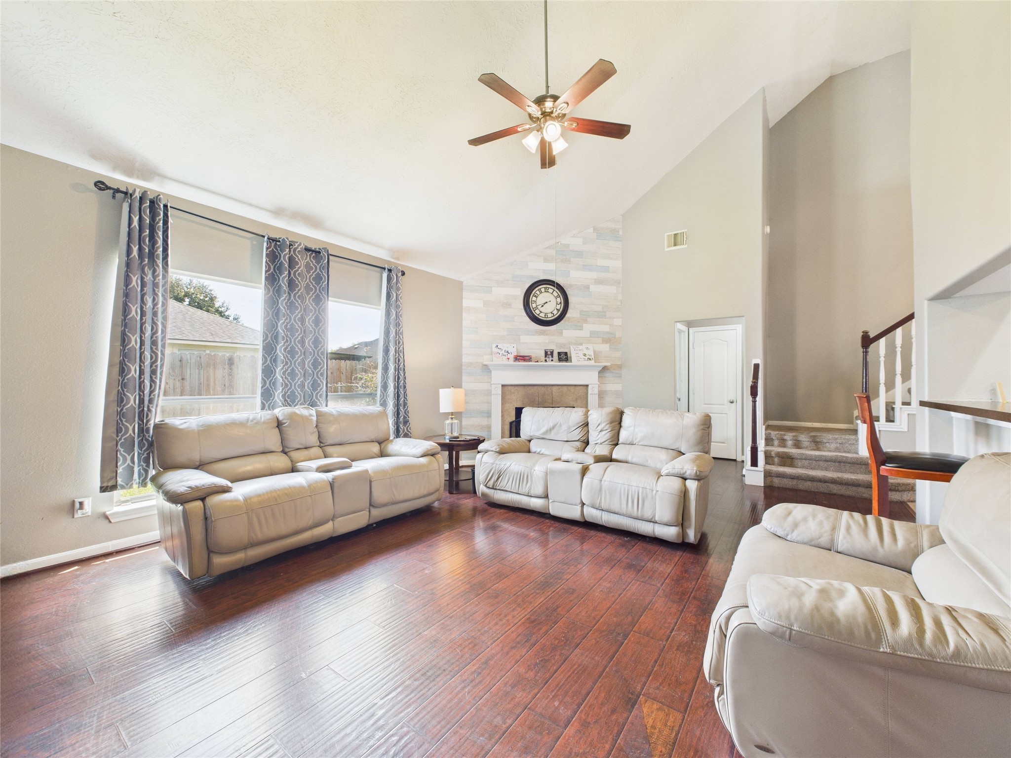 1484 Allison Street Alvin, TX 77511 - Photo 10 of 38