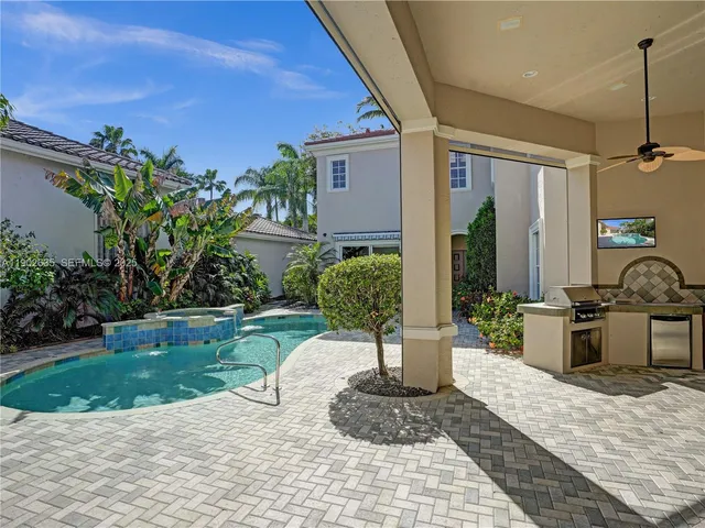 $10,000 | 16291 Bristol Pointe Drive, Delray Beach, FL 33446