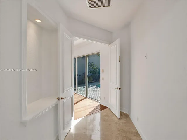 $10,000 | 16291 Bristol Pointe Drive, Delray Beach, FL 33446