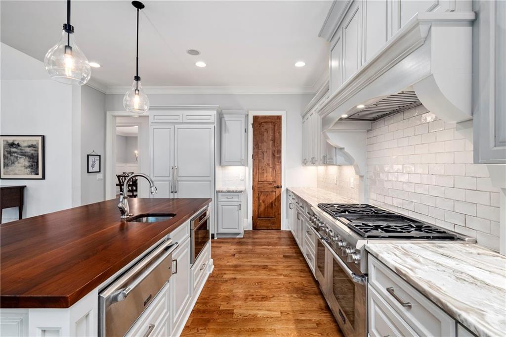 6321 Hunting Creek Road Northeast Sandy Springs, GA 30328 - Photo 21 of 70