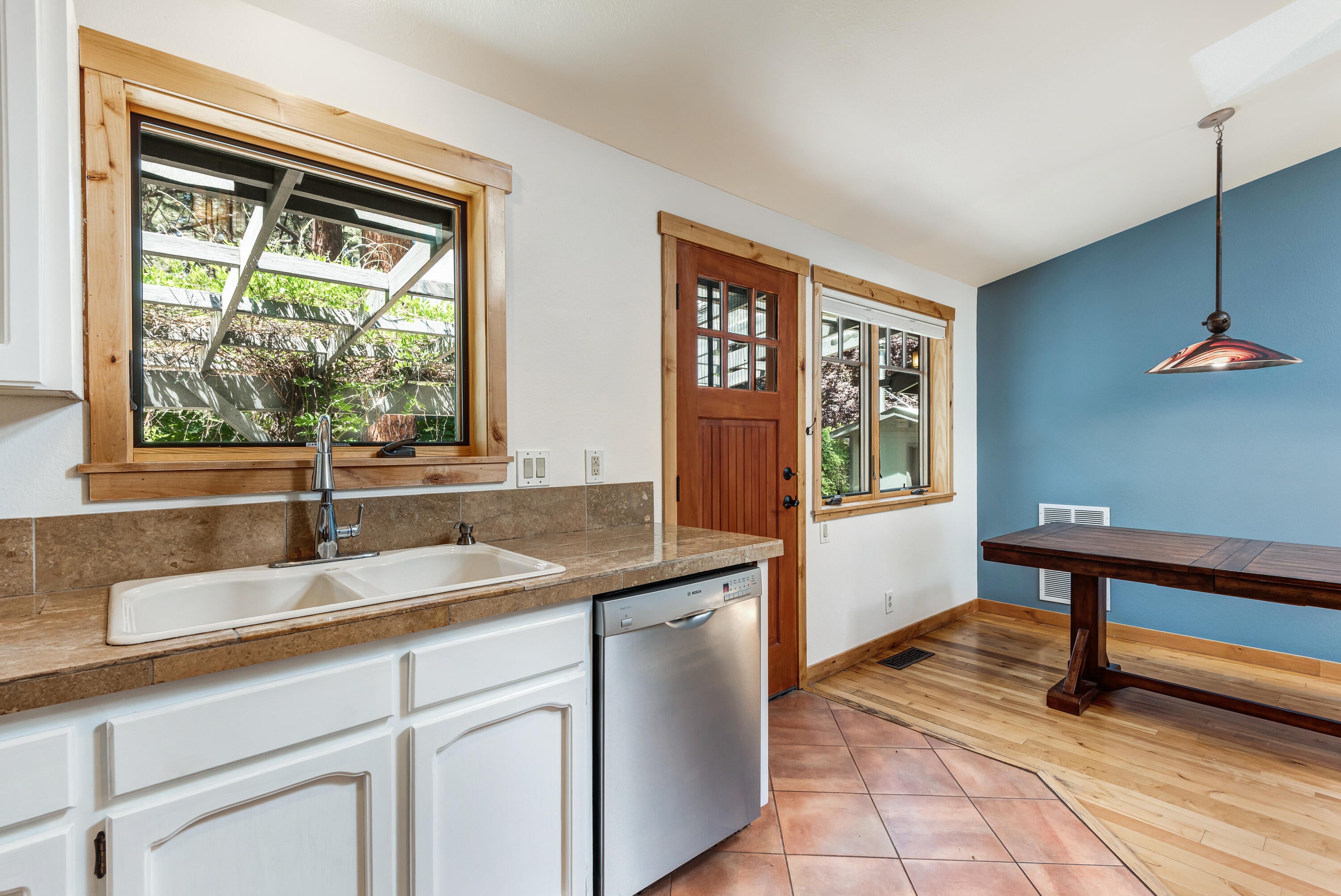 60865 Diamond Road Bend, OR 97702 - Photo 19 of 40 60865 Diamond Rd - 19