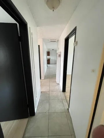 $2,895 | 45409 7th Street East, Lancaster, CA 93535