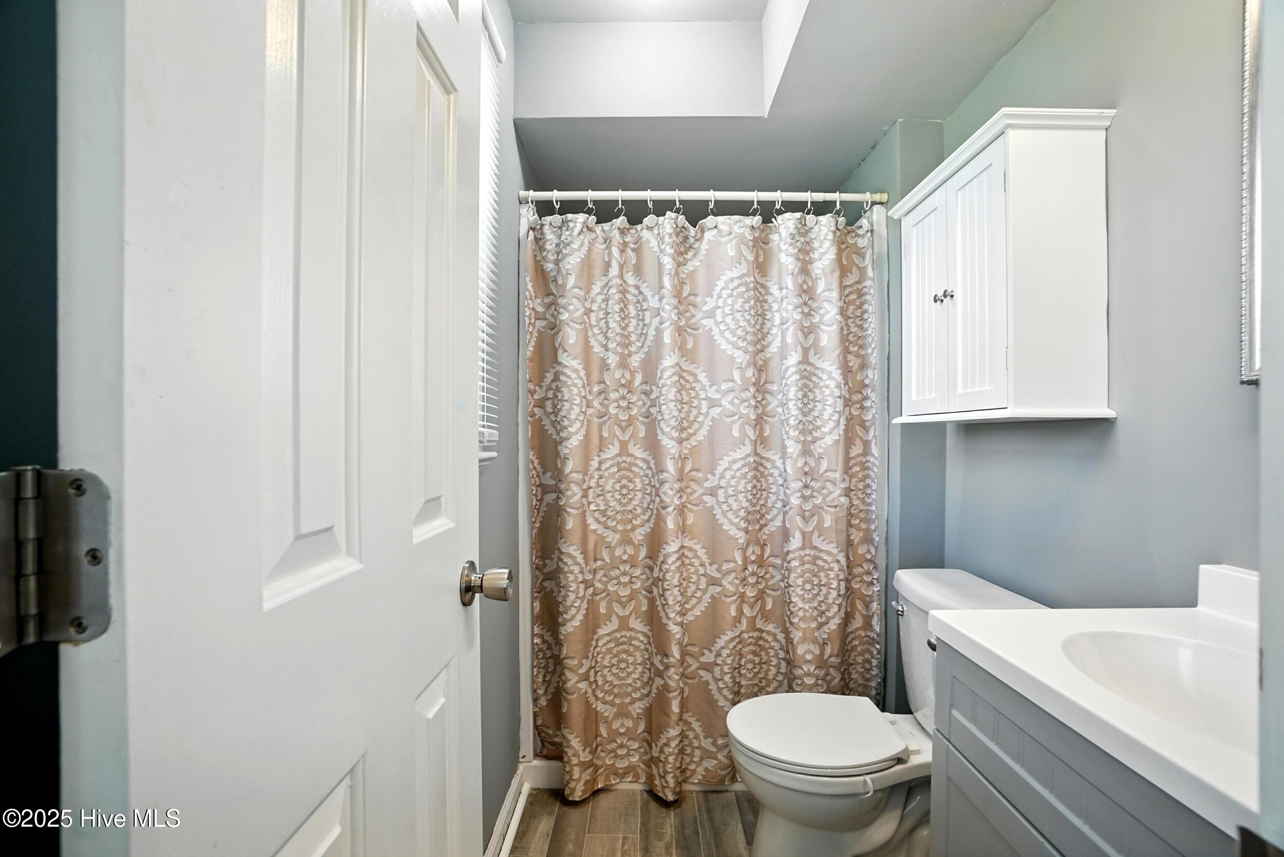 251 Puddin Ridge Road Moyock, NC 27958 - Photo 16 of 32 Master bath