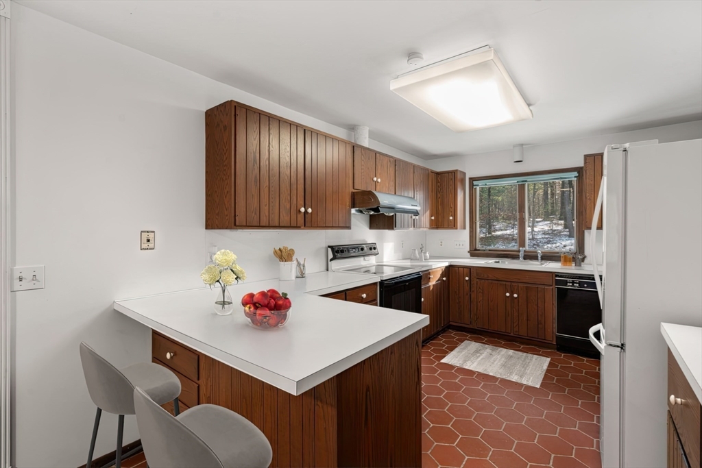 1 Turkey Hill Road, Unit 1 Wayland, MA 01778 - Photo 8 of 21 Gallery Image 8
