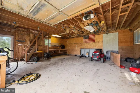 $525,000 | 98 Husbands Drive, Wilmington, DE 19803