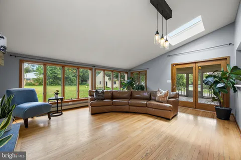 $525,000 | 98 Husbands Drive, Wilmington, DE 19803