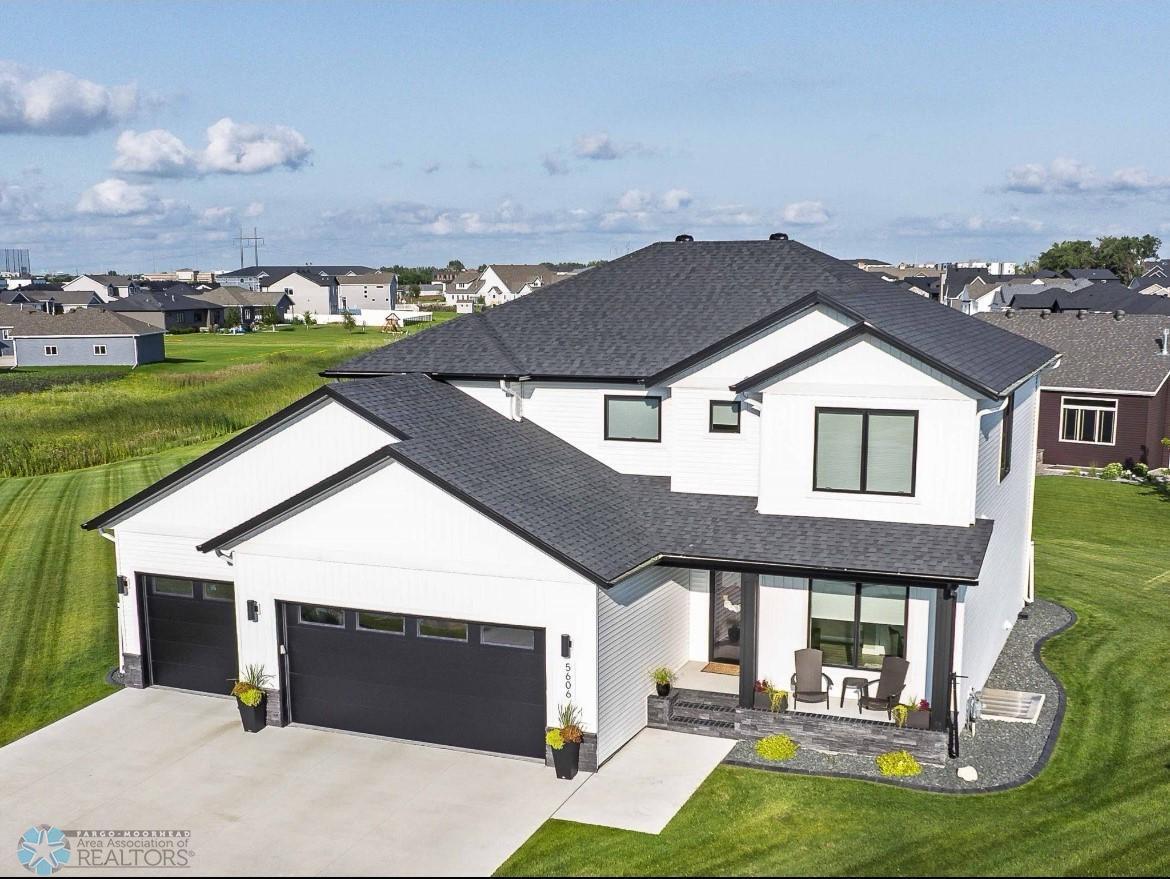 5606 43rd Street South Fargo, ND 58104 - Photo 2 of 39