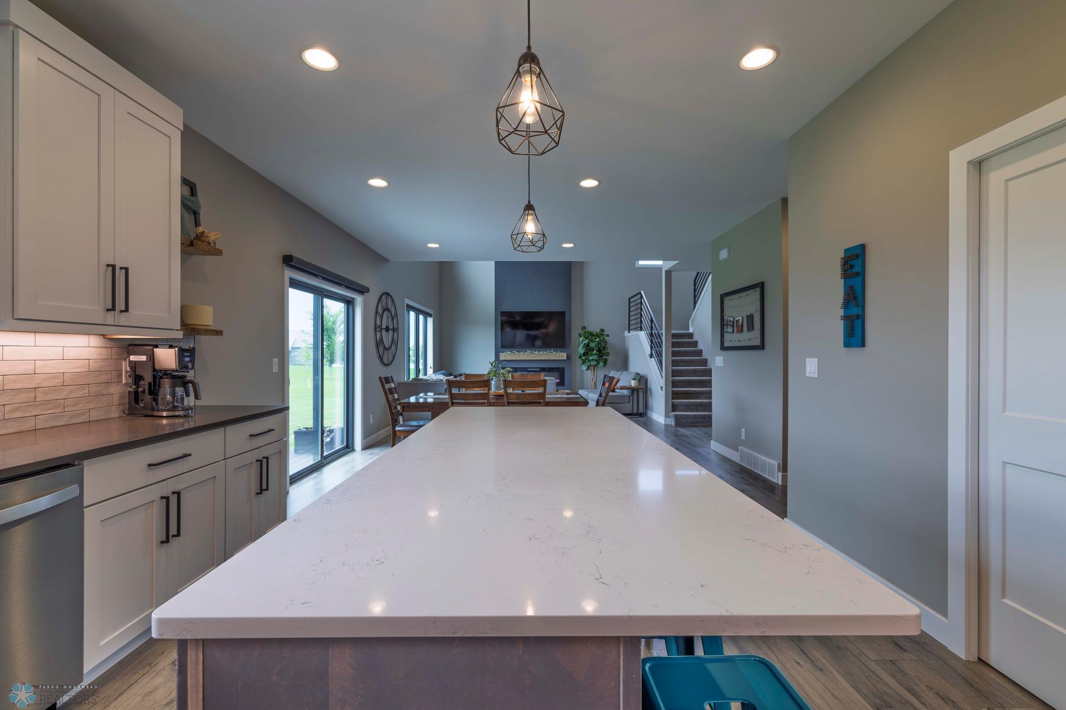 5606 43rd Street South Fargo, ND 58104 - Photo 5 of 39