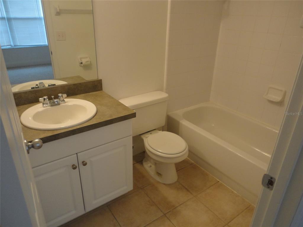 2636 Southwest 35th Place, Unit 8 Gainesville, FL 32608 - Photo 9 of 11