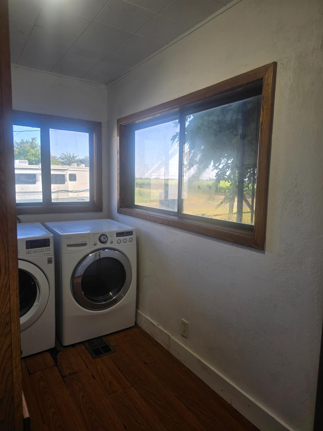 5206 East Jahant Road Acampo, CA 95220 - Photo 67 of 67 Laundryroom