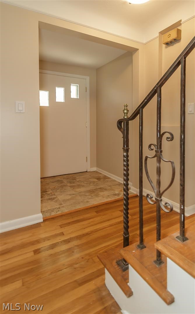 1216 Ford Road Lyndhurst, OH 44124 - Photo 20 of 34
