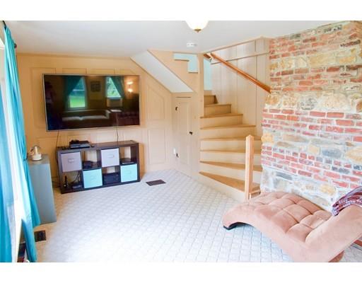 202 Rice Corner Road Brookfield, MA 01506 - Photo 11 of 31