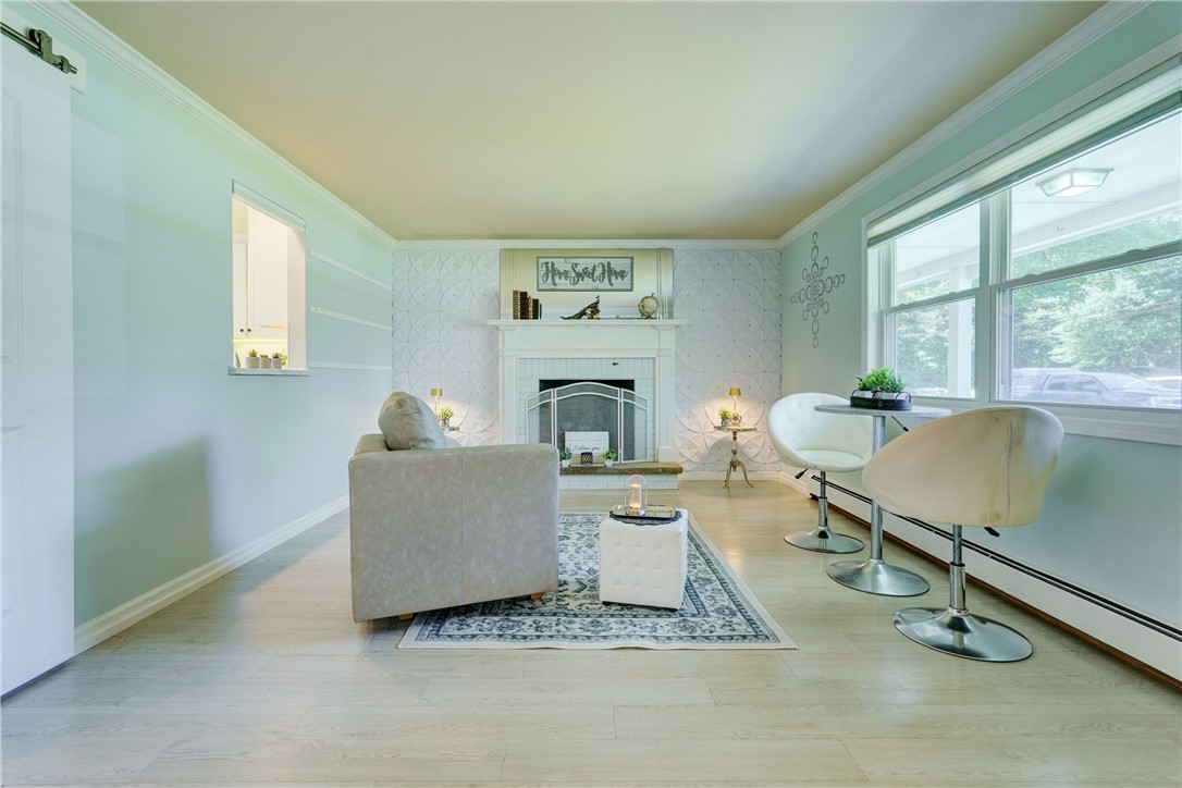 316 Webster Road Webster, NY 14580 - Photo 4 of 41