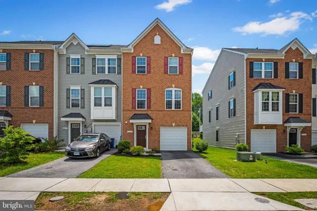 $385,000 | 8206 Kirk Farm Circle, Windsor Mill, MD 21244