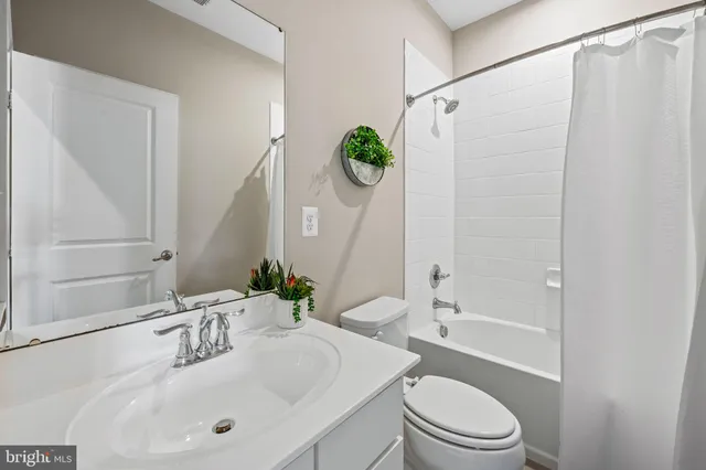 $385,000 | 8206 Kirk Farm Circle, Windsor Mill, MD 21244