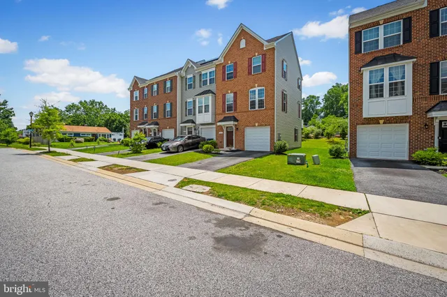 $385,000 | 8206 Kirk Farm Circle, Windsor Mill, MD 21244