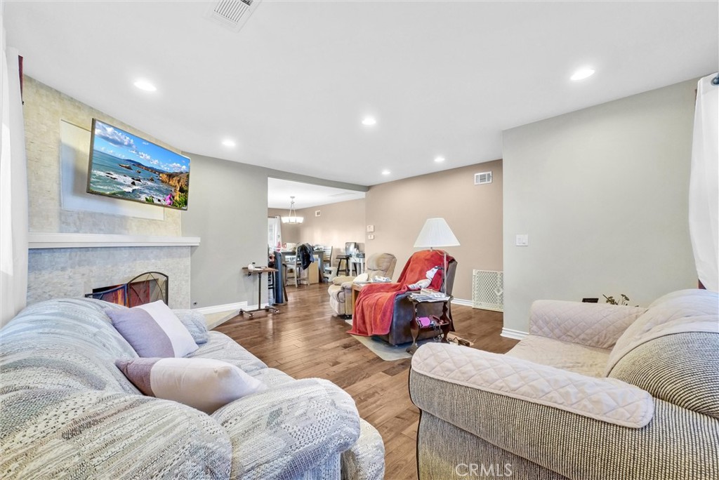 658 North Milford Road Orange, CA 92867 - Photo 8 of 38 Gallery Image 8