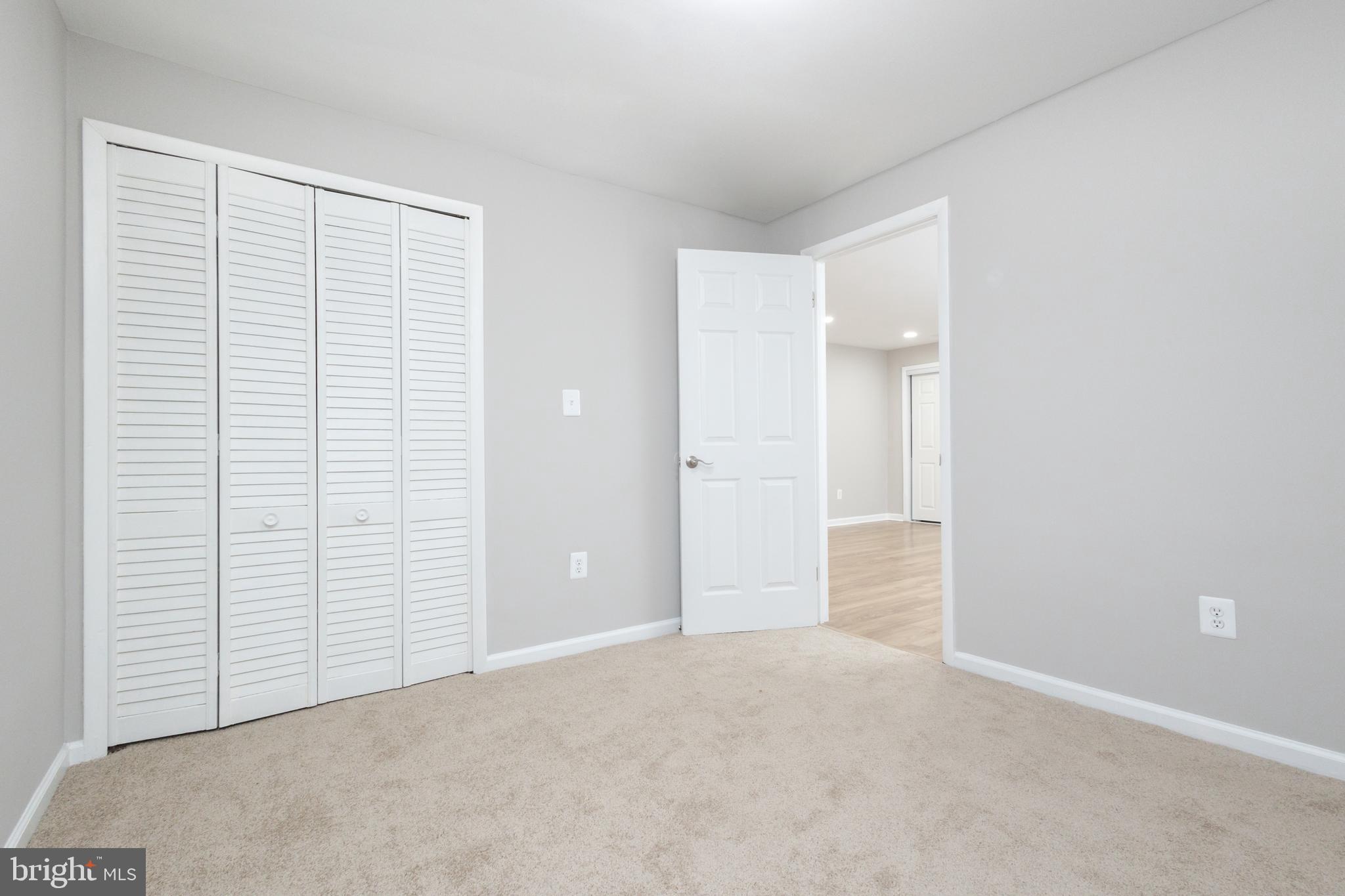 8058 Felecity Court Springfield, VA 22153 - Photo 20 of 35 an empty room with windows