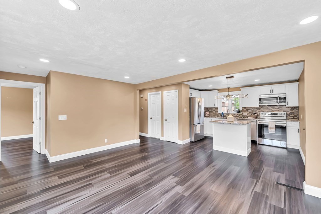 58 Silvin Road Chicopee, MA 01013 - Photo 4 of 20 Gallery Image 4
