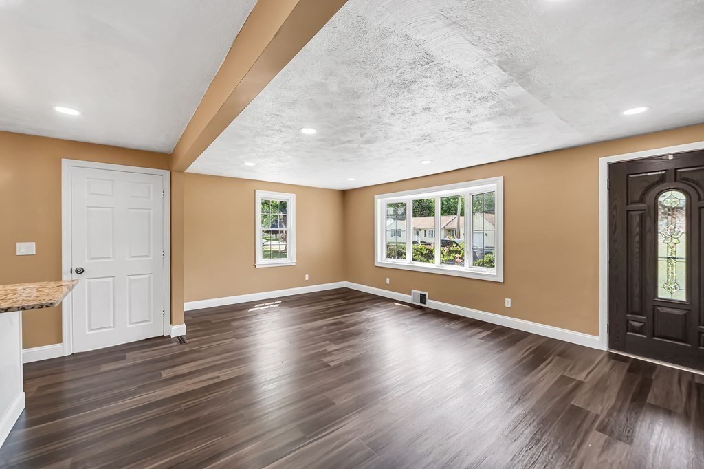 58 Silvin Road Chicopee, MA 01013 - Photo 8 of 20 Gallery Image 8