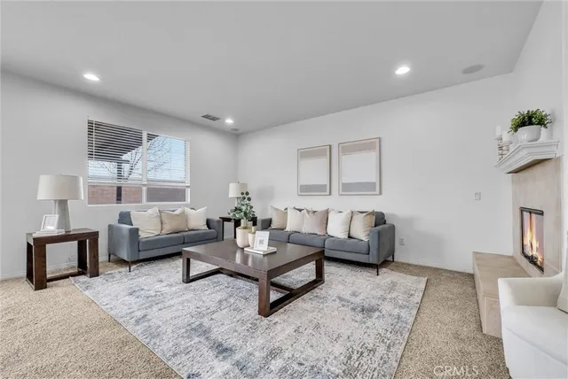 $499,900 | 8424 Hoover Court, Oak Hills, CA 92344