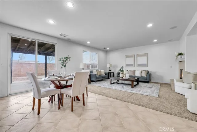 $499,900 | 8424 Hoover Court, Oak Hills, CA 92344