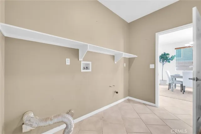 $499,900 | 8424 Hoover Court, Oak Hills, CA 92344