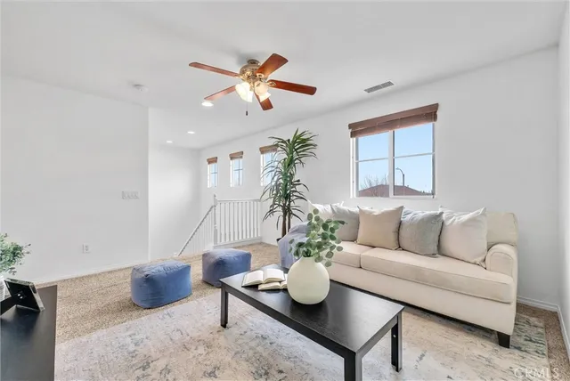 $499,900 | 8424 Hoover Court, Oak Hills, CA 92344