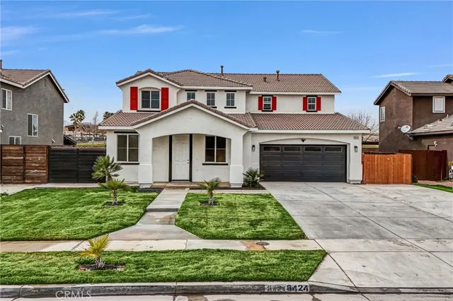 $499,900 | 8424 Hoover Court, Oak Hills, CA 92344