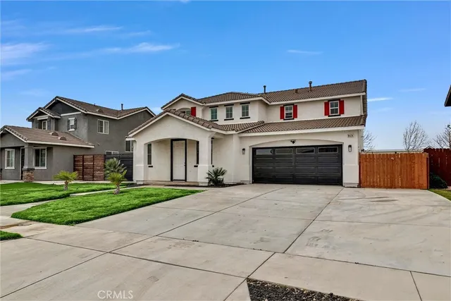 $499,900 | 8424 Hoover Court, Oak Hills, CA 92344