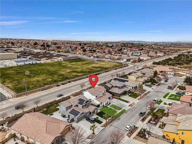 $499,900 | 8424 Hoover Court, Oak Hills, CA 92344