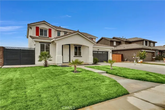 $499,900 | 8424 Hoover Court, Oak Hills, CA 92344