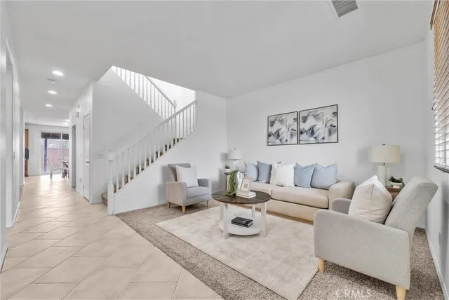 $499,900 | 8424 Hoover Court, Oak Hills, CA 92344