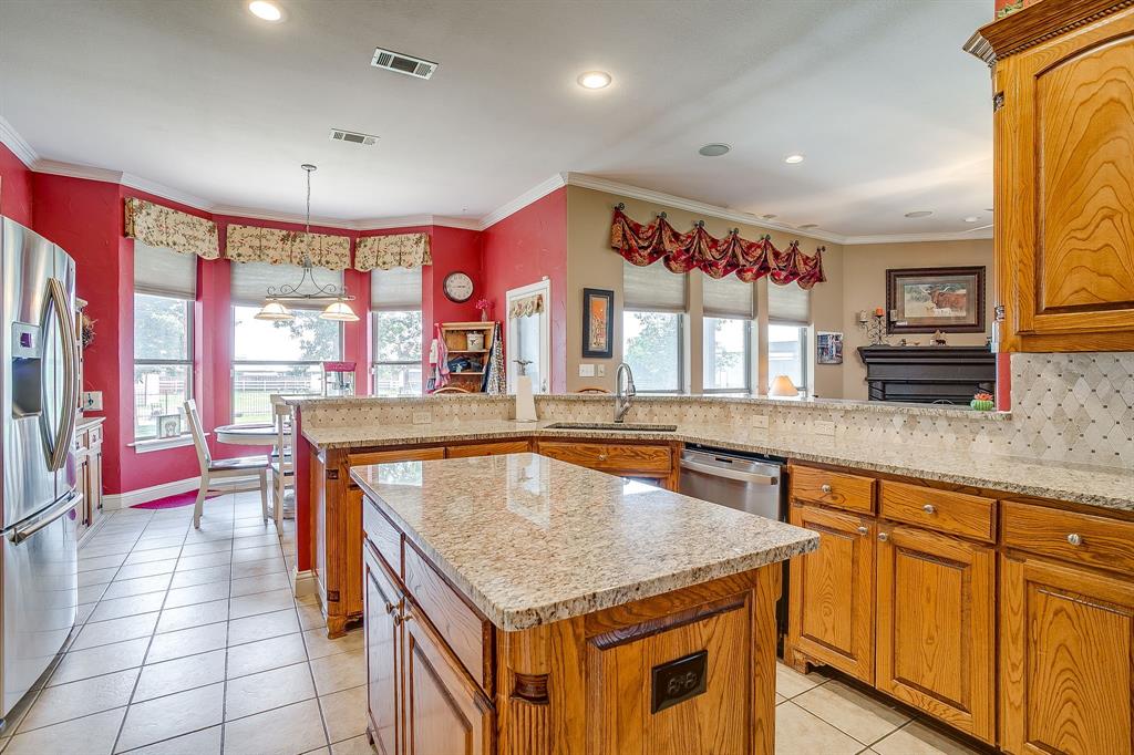 709 Lonesome Prairie Trail Haslet, TX 76052 - Photo 18 of 32