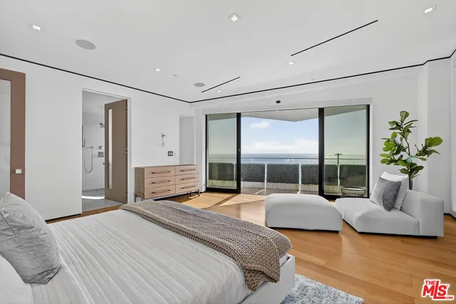 $15,000 | 17816 Porto Marina Way, Pacific Palisades, CA 90272