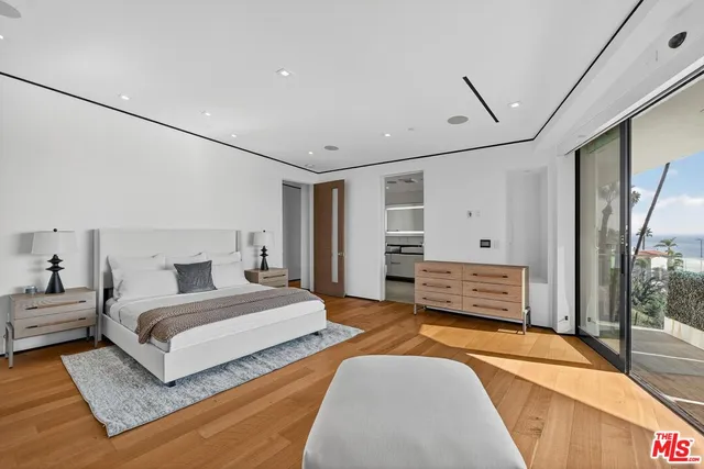 $15,000 | 17816 Porto Marina Way, Pacific Palisades, CA 90272