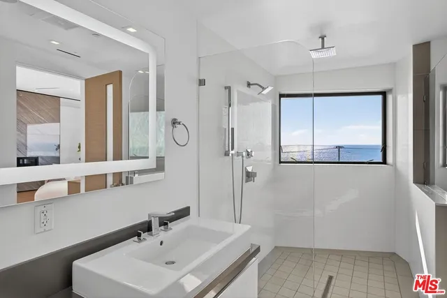 $15,000 | 17816 Porto Marina Way, Pacific Palisades, CA 90272