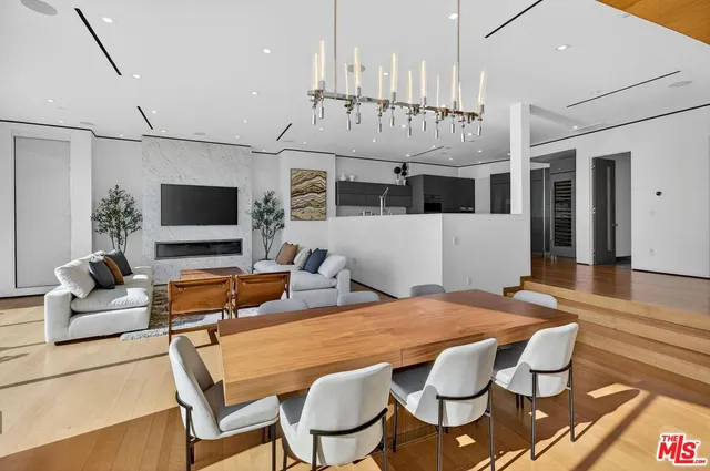 $15,000 | 17816 Porto Marina Way, Pacific Palisades, CA 90272